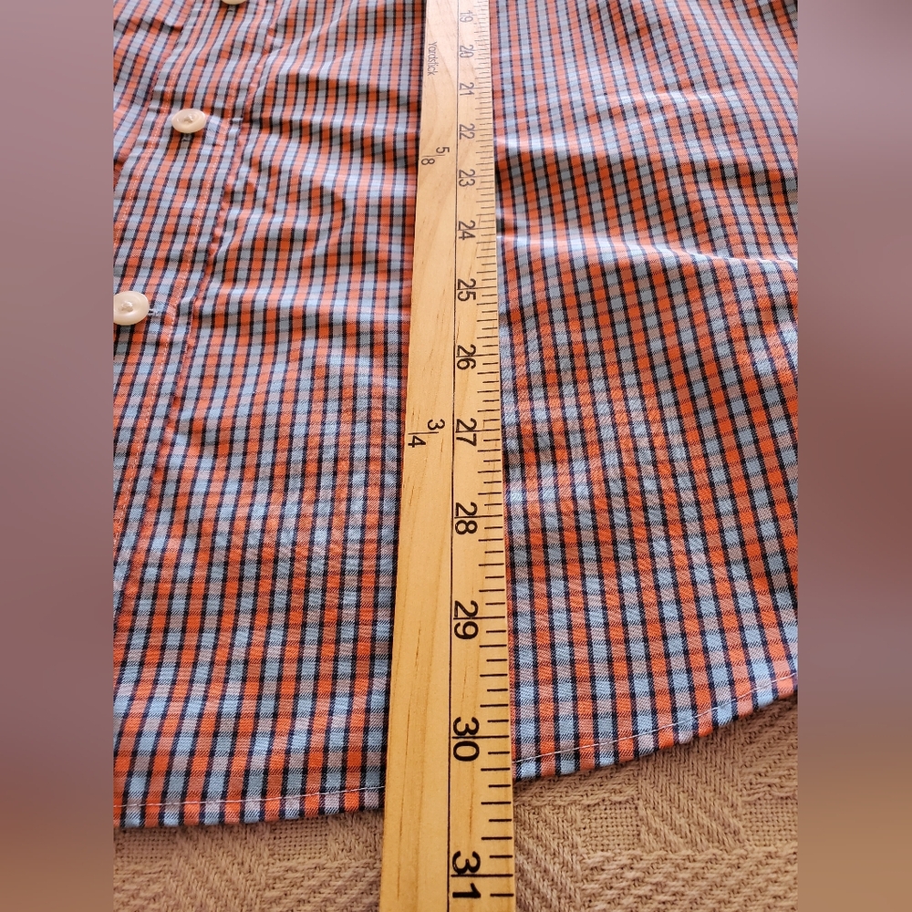 Duluth Trading Co. MagnaReady Wrinklefighter Short Sleeve Shirt Magnetic Buttons - Picture 6 of 9